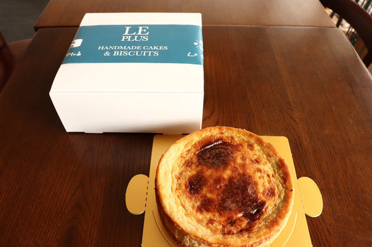 ワインに合う濃厚ゴルゴンゾーラチーズケーキ(イタリア産ゴルゴンゾーラピカンテ使用)【送料無料】